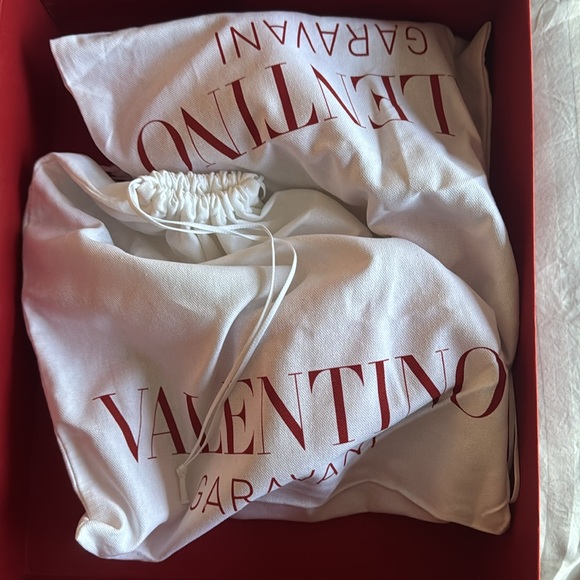 New Valentino Garavani Tan-Go Platform Pump Pink Patent Leather Sz 38.5 / 8.5 US - Picture 13 of 16